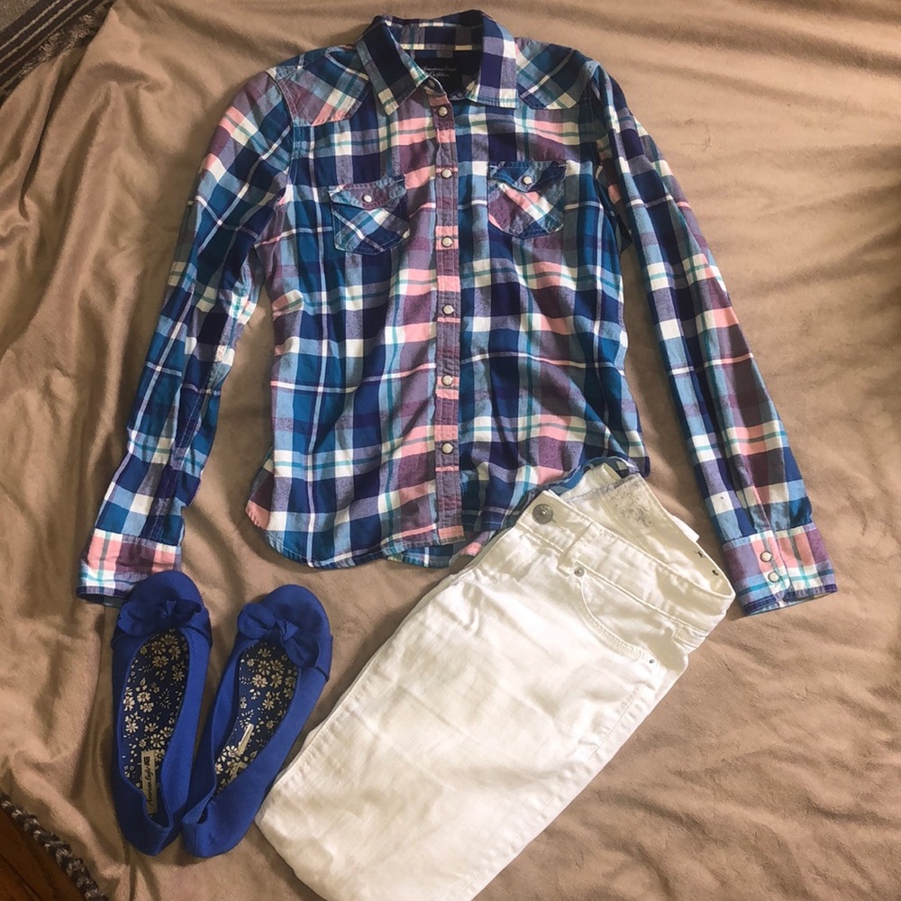 American Eagle Plaid Button Down Size M